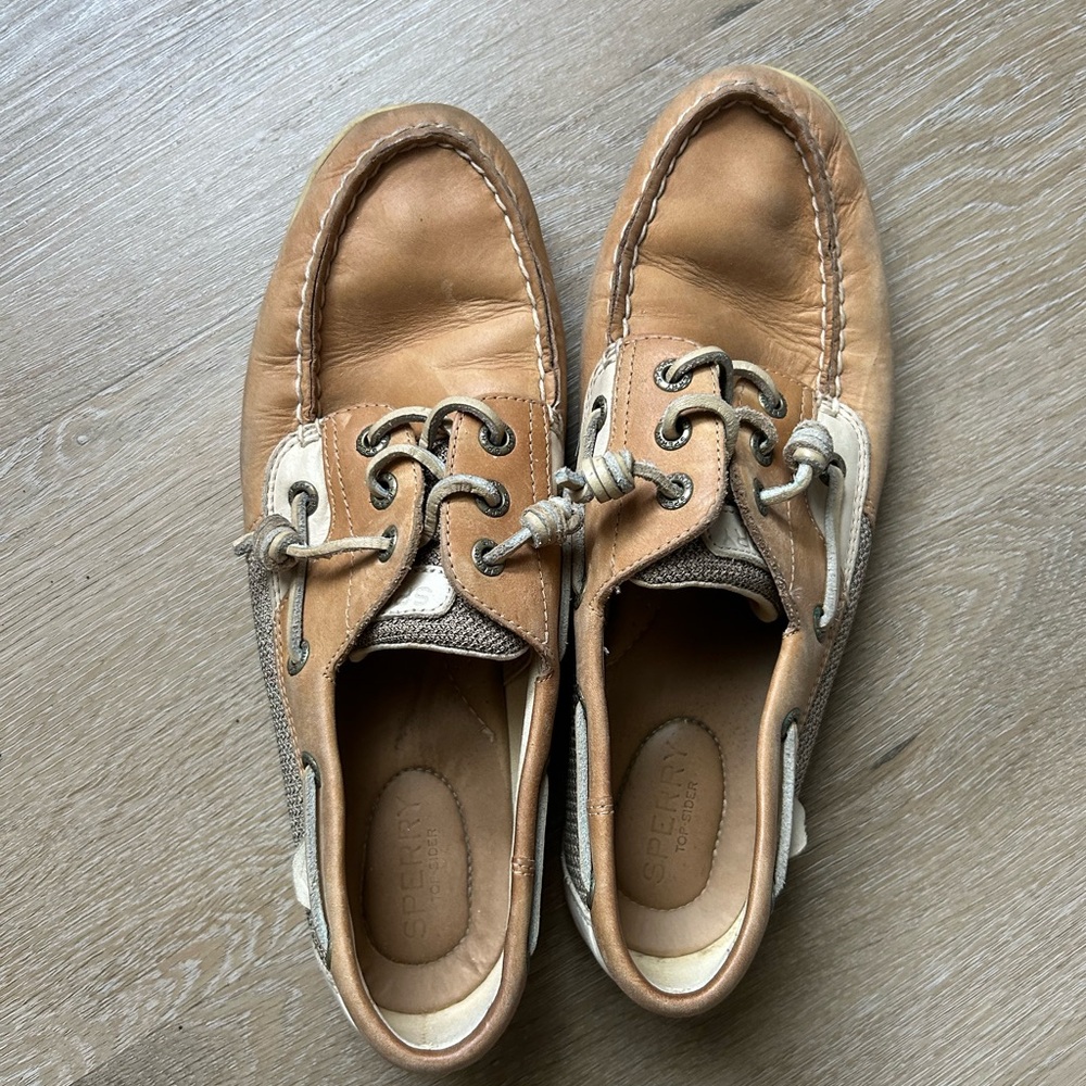 Sperry top sliders